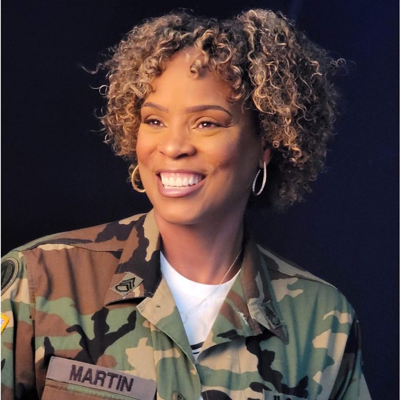 Meet your Posher, Marsha - Picture 1 of 2